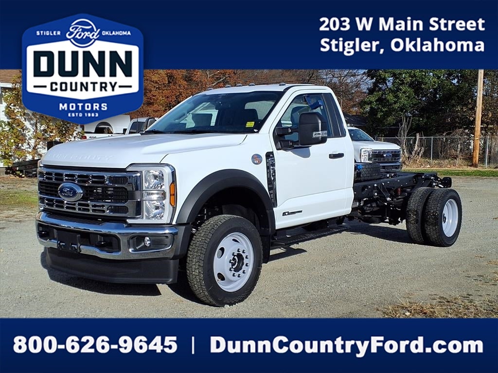 2026 Ford F-450 F-450 XL in Oxford White — front three-quarter view