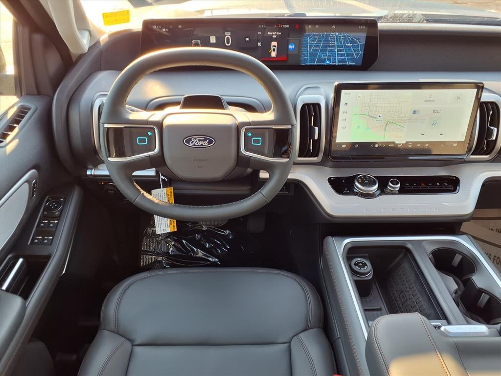 2025 Ford Expedition — rear three-quarter view
